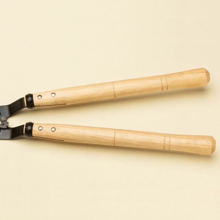 Lightweight, Carbon Japanese Garden Shears